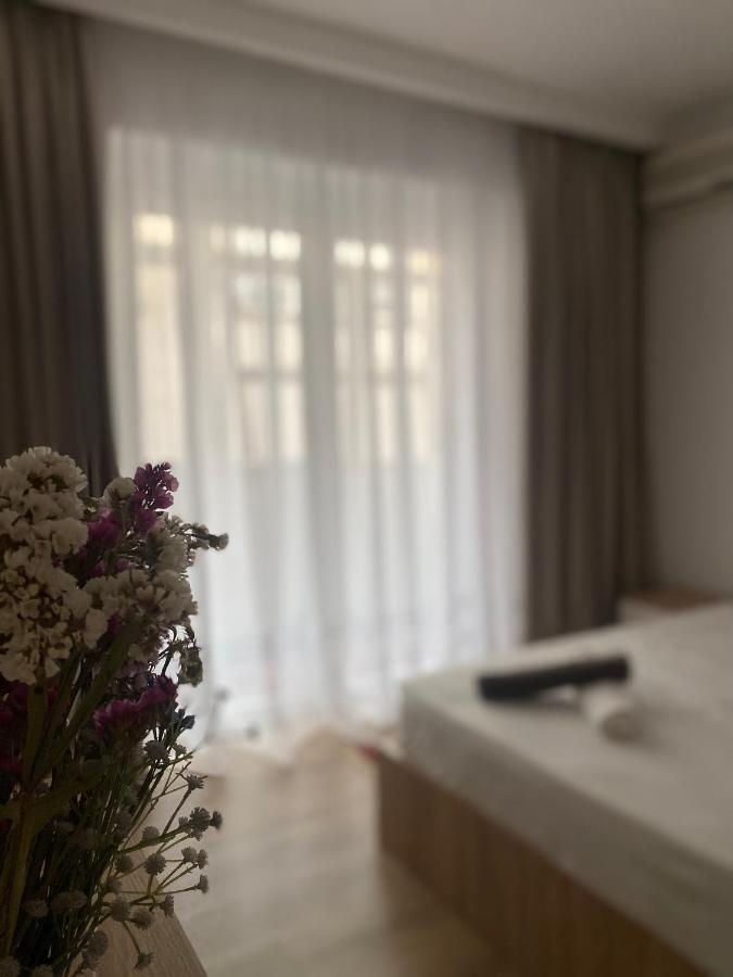 Central Welcoming Apartment In 地拉那 外观 照片