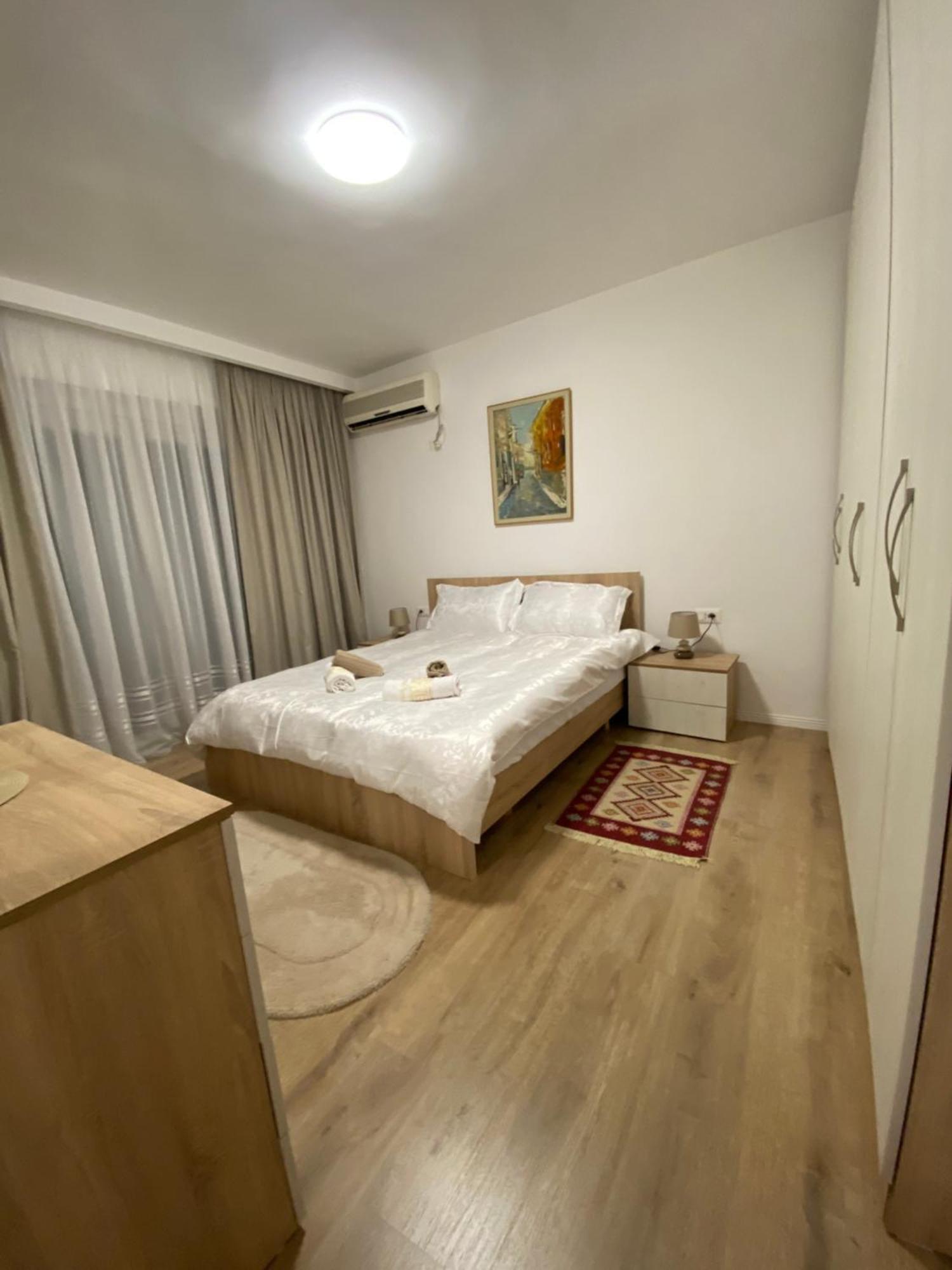 Central Welcoming Apartment In 地拉那 外观 照片